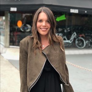 Meet your Posher, Kelly